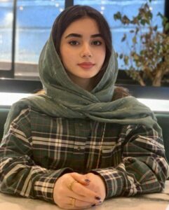 Ayesha M.